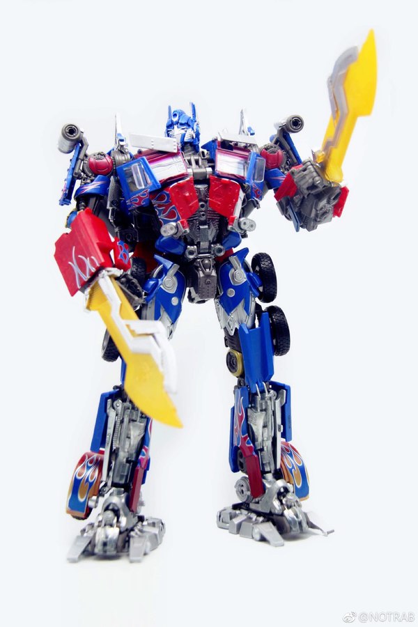 MPM 4 Movie Masterpiece Optimus Prime New Photos  (4 of 6)